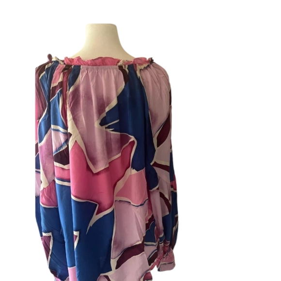 Blu Pepper Plus Women's Blouse - Picture 4 of 5